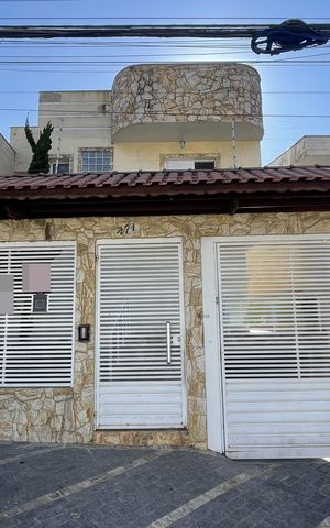 Casa de condomínio à venda com 105m², 3 quartos e 2 vagas Casa de condomínio à venda com 105m², 3 quartos e 2 vagasFachada+Placa