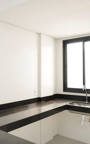 Apartamento à venda com 180m², 3 quartos e 2 vagas Apartamento à venda com 180m², 3 quartos e 2 vagasCozinha e Área de Serviço