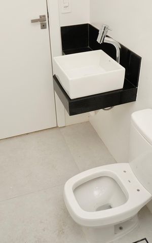Apartamento à venda com 180m², 3 quartos e 2 vagas Apartamento à venda com 180m², 3 quartos e 2 vagasBanheiro Social