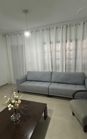 Casa à venda com 290m², 3 quartos e 3 vagasSala