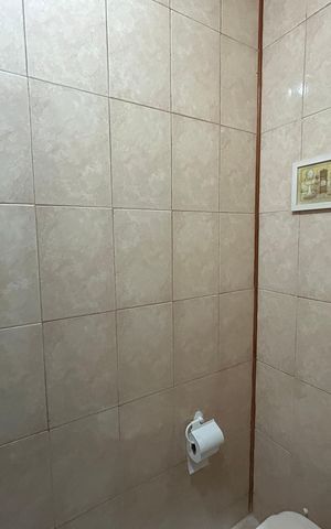 Casa à venda com 290m², 3 quartos e 3 vagasBanheiro 2