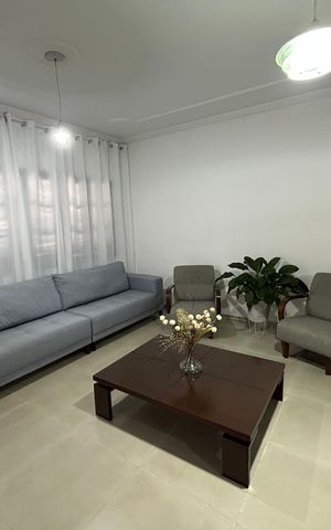 Casa à venda com 290m², 3 quartos e 3 vagasSala