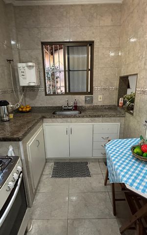 Casa à venda com 290m², 3 quartos e 3 vagasCozinha
