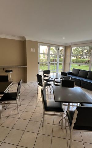 Apartamento à venda com 79m², 3 quartos e 2 vagas Apartamento à venda com 79m², 3 quartos e 2 vagasÁrea comum - Salão de festas