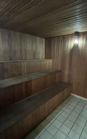Apartamento à venda com 79m², 3 quartos e 2 vagas Apartamento à venda com 79m², 3 quartos e 2 vagasSaúna