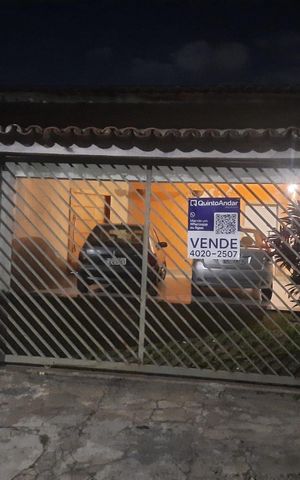 Casa à venda com 294m², 3 quartos e 4 vagas Casa à venda com 294m², 3 quartos e 4 vagasPlaquinha