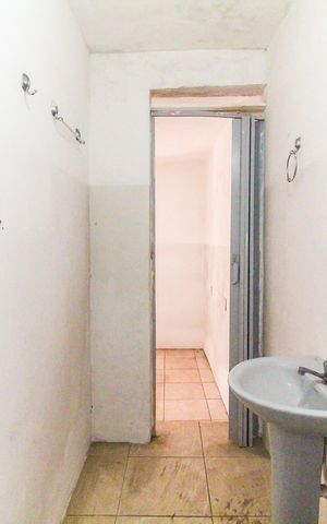 Casa à venda com 125m², 4 quartos e 2 vagasBanheiro - Casa 4