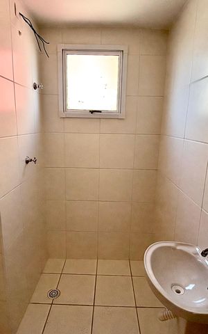 Apartamento para alugar com 48m², 2 quartos e sem vagaBanheiro