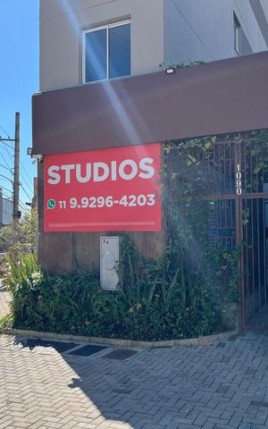 Studio à venda com 25m², 1 quarto e sem vaga Studio à venda com 25m², 1 quarto e sem vagaFachada do Prédio