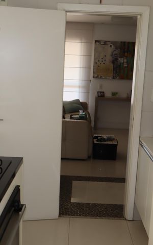 Apartamento à venda com 130m², 3 quartos e 2 vagasCozinha