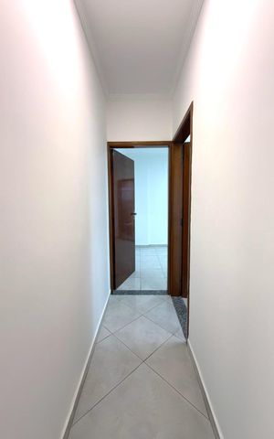 Apartamento para alugar com 173m², 3 quartos e 2 vagas Apartamento para alugar com 173m², 3 quartos e 2 vagasCorredor