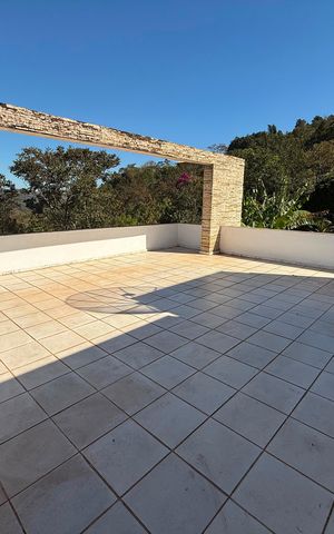 Casa de condomínio para alugar com 300m², 5 quartos e 10 vagas Casa de condomínio para alugar com 300m², 5 quartos e 10 vagasdeck