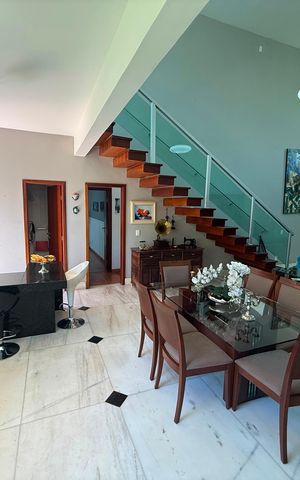 Casa de condomínio para alugar com 300m², 5 quartos e 10 vagas Casa de condomínio para alugar com 300m², 5 quartos e 10 vagasSala