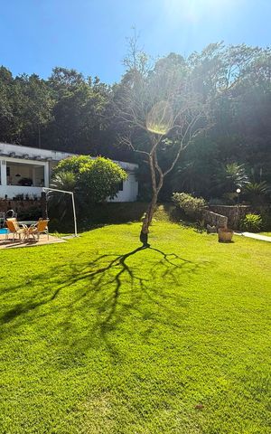 Casa de condomínio para alugar com 300m², 5 quartos e 10 vagas Casa de condomínio para alugar com 300m², 5 quartos e 10 vagasQuintal