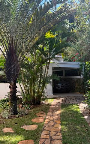 Casa de condomínio para alugar com 300m², 5 quartos e 10 vagas Casa de condomínio para alugar com 300m², 5 quartos e 10 vagasfachada