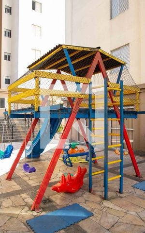 Apartamento para alugar com 54m², 2 quartos e 1 vaga Apartamento para alugar com 54m², 2 quartos e 1 vagaÁrea comum - Playground