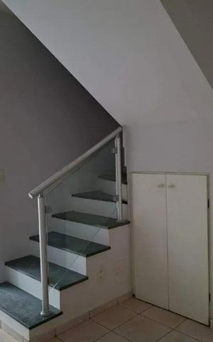 Casa de condomínio para alugar com 120m², 3 quartos e 2 vagas Casa de condomínio para alugar com 120m², 3 quartos e 2 vagasSala