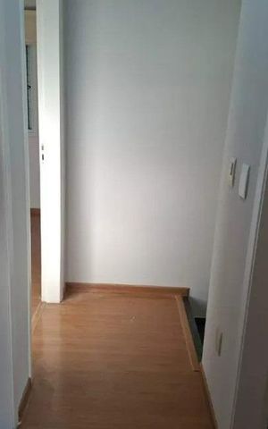 Casa de condomínio para alugar com 120m², 3 quartos e 2 vagas Casa de condomínio para alugar com 120m², 3 quartos e 2 vagasCorredor