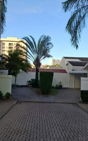 Casa de condomínio para alugar com 120m², 3 quartos e 2 vagas Casa de condomínio para alugar com 120m², 3 quartos e 2 vagasÁrea externa