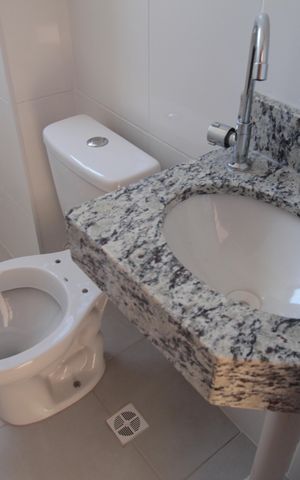 Apartamento à venda com 45m², 2 quartos e 1 vagaBanheiro Social