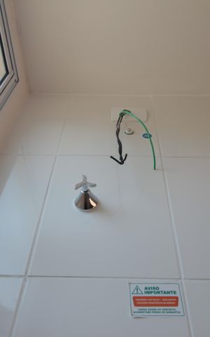 Apartamento à venda com 45m², 2 quartos e 1 vagaBanheiro Social