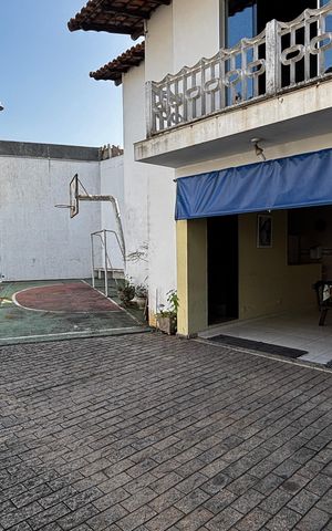 Casa para alugar com 580m², 4 quartos e 30 vagas Casa para alugar com 580m², 4 quartos e 30 vagasQuintal - Garagem