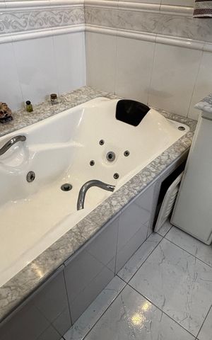 Casa para alugar com 580m², 4 quartos e 30 vagas Casa para alugar com 580m², 4 quartos e 30 vagasBanheiro da Suíte 1