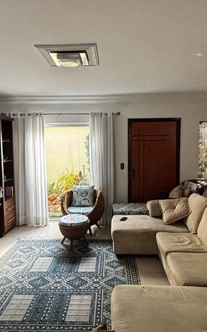 Casa para alugar com 580m², 4 quartos e 30 vagas Casa para alugar com 580m², 4 quartos e 30 vagasSala