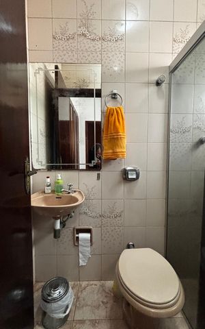 Casa para alugar com 580m², 4 quartos e 30 vagas Casa para alugar com 580m², 4 quartos e 30 vagasBanheiro social 2