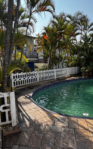 Casa para alugar com 580m², 4 quartos e 30 vagas Casa para alugar com 580m², 4 quartos e 30 vagasPiscina
