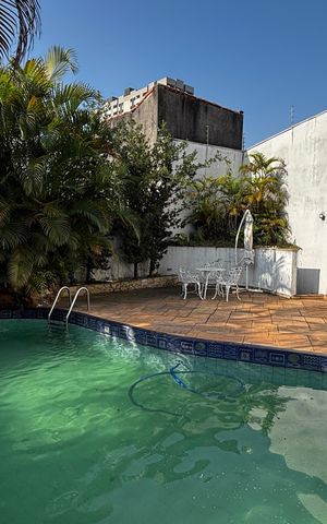 Casa para alugar com 580m², 4 quartos e 30 vagas Casa para alugar com 580m², 4 quartos e 30 vagasPiscina