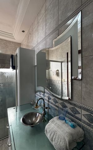 Casa para alugar com 580m², 4 quartos e 30 vagas Casa para alugar com 580m², 4 quartos e 30 vagasBanheiro da Suíte 2