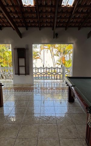 Casa para alugar com 580m², 4 quartos e 30 vagas Casa para alugar com 580m², 4 quartos e 30 vagasÁrea comum