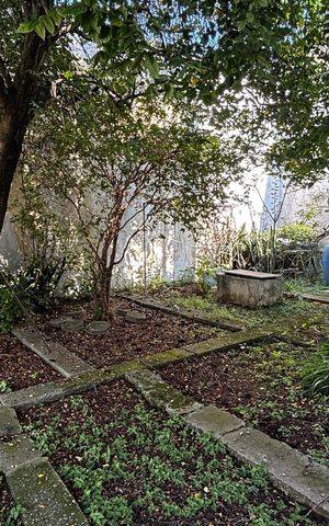 Casa para alugar com 580m², 4 quartos e 30 vagas Casa para alugar com 580m², 4 quartos e 30 vagasJardim