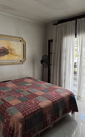 Casa à venda com 580m², 4 quartos e 10 vagas Casa à venda com 580m², 4 quartos e 10 vagasSuite 1