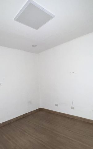 Casa para alugar com 200m², 3 quartos e 3 vagas Casa para alugar com 200m², 3 quartos e 3 vagasQuarto 2