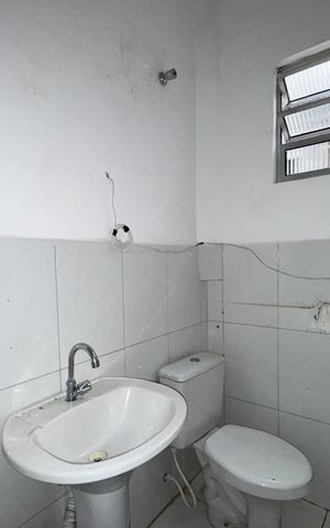 Casa para alugar com 200m², 3 quartos e 3 vagas Casa para alugar com 200m², 3 quartos e 3 vagasBanheiro social
