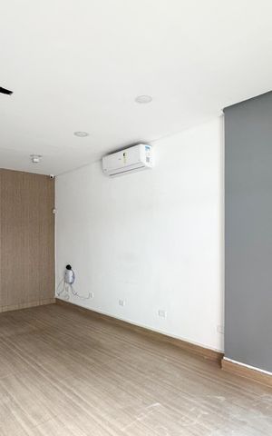Casa para alugar com 200m², 3 quartos e 3 vagas Casa para alugar com 200m², 3 quartos e 3 vagasSala