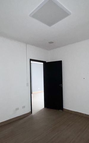 Casa para alugar com 200m², 3 quartos e 3 vagas Casa para alugar com 200m², 3 quartos e 3 vagasQuarto 2