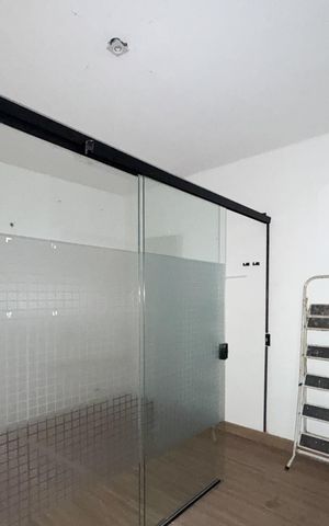 Casa para alugar com 200m², 3 quartos e 3 vagas Casa para alugar com 200m², 3 quartos e 3 vagasEscritório