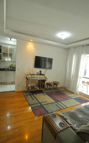 Apartamento à venda com 81m², 2 quartos e 1 vagaSala