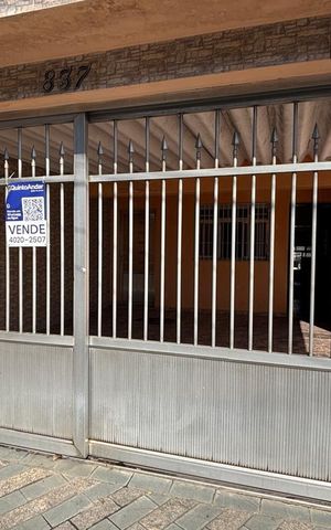 Casa à venda com 151m², 2 quartos e 2 vagasFachada