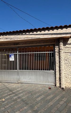 Casa à venda com 151m², 2 quartos e 2 vagasFachada