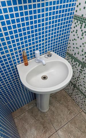 Casa para alugar com 50m², 1 quarto e sem vaga Casa para alugar com 50m², 1 quarto e sem vagaBanheiro