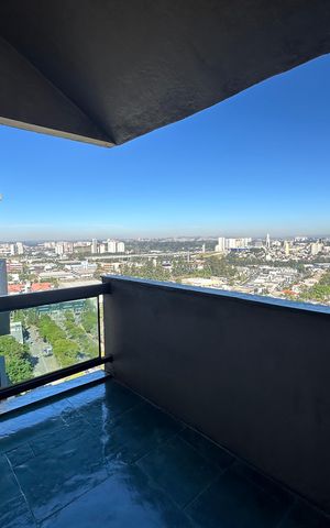 Apartamento à venda com 115m², 2 quartos e 2 vagas Apartamento à venda com 115m², 2 quartos e 2 vagasVaranda