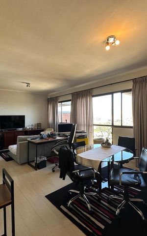 Apartamento à venda com 115m², 2 quartos e 2 vagas Apartamento à venda com 115m², 2 quartos e 2 vagasSala