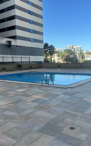 Apartamento à venda com 115m², 2 quartos e 2 vagas Apartamento à venda com 115m², 2 quartos e 2 vagasÁrea comum - Piscina