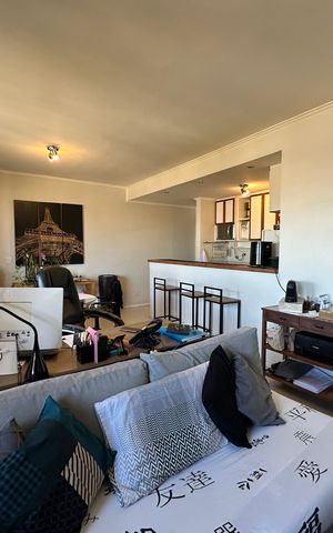 Apartamento à venda com 115m², 2 quartos e 2 vagas Apartamento à venda com 115m², 2 quartos e 2 vagasSala