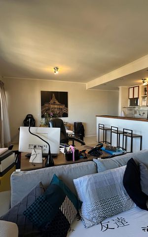 Apartamento à venda com 115m², 2 quartos e 2 vagas Apartamento à venda com 115m², 2 quartos e 2 vagasSala