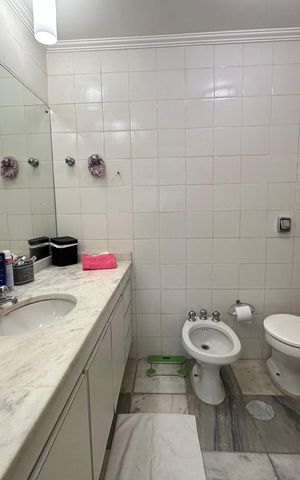 Apartamento à venda com 115m², 2 quartos e 2 vagas Apartamento à venda com 115m², 2 quartos e 2 vagasBanheiro Social